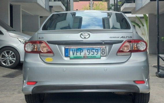 White Toyota Altis 2013 for sale in Automatic-2