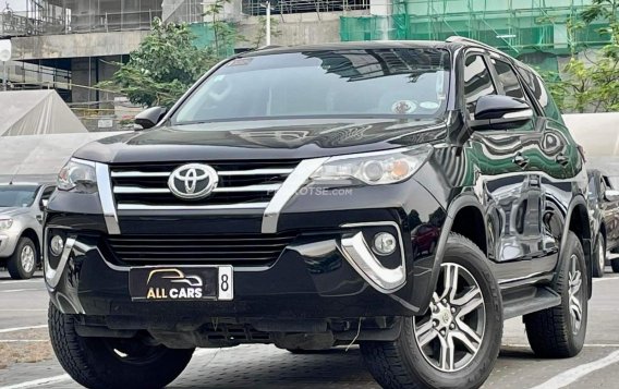 2017 Toyota Fortuner  2.7 G Gas A/T in Makati, Metro Manila-2