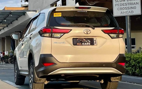 Sell White 2019 Toyota Rush in Makati-9