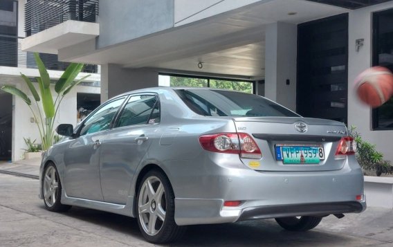 White Toyota Altis 2013 for sale in Automatic-3