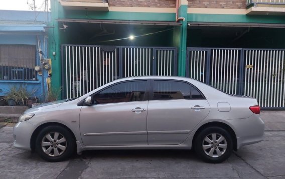 Sell Silver 2010 Toyota Corolla altis in Cainta-2