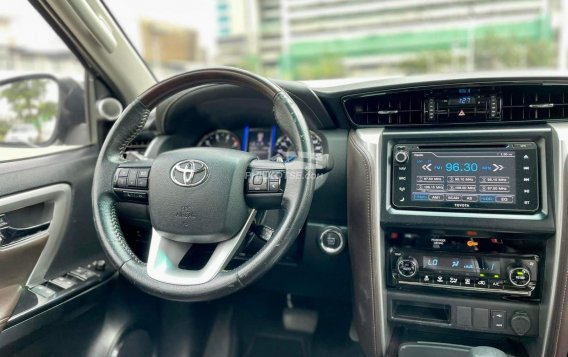 2017 Toyota Fortuner  2.4 V Diesel 4x2 AT in Makati, Metro Manila-17