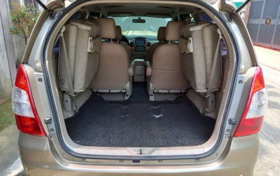 Sell White 2011 Toyota Innova in Quezon City-7