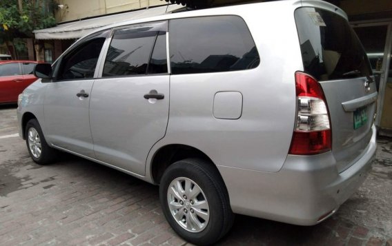 Silver Toyota Innova 2014 for sale in Quezon City-3