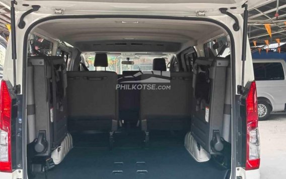 2020 Toyota Hiace  Commuter Deluxe in Pasay, Metro Manila-8
