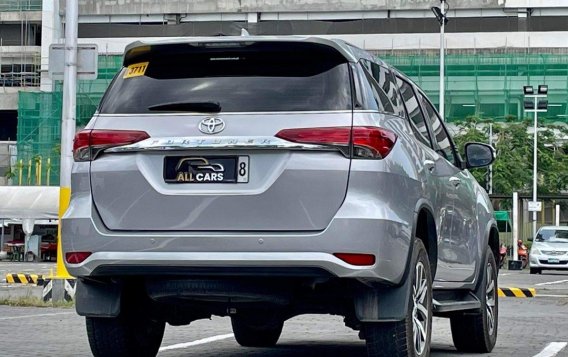 White Toyota Fortuner 2016 for sale in Makati-3