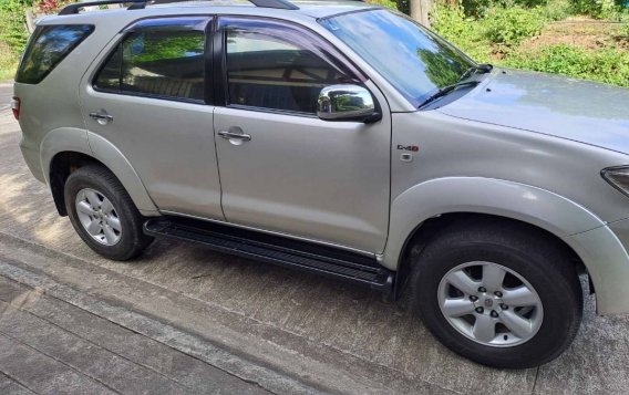 Silver Toyota Fortuner 2010 for sale in Manual-8