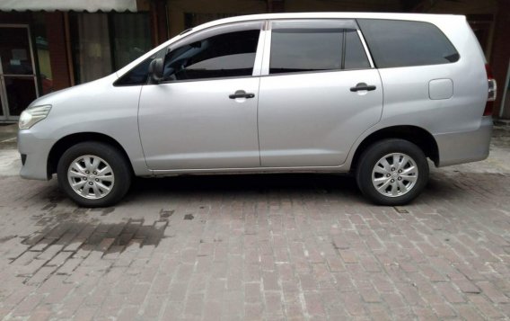 Silver Toyota Innova 2014 for sale in Quezon City-2