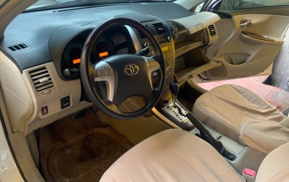 Sell Pearl White 2013 Toyota Corolla in Quezon City-3