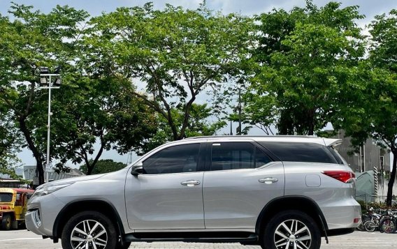 Sell White 2016 Toyota Fortuner in Makati-4