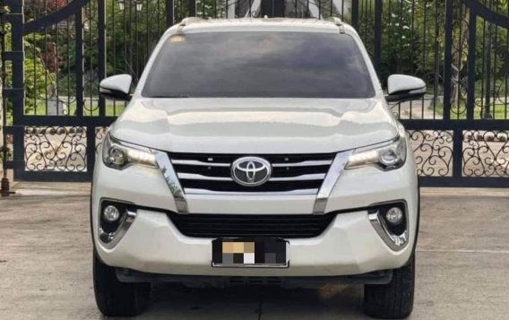 White Toyota Fortuner 2018 for sale in Cainta