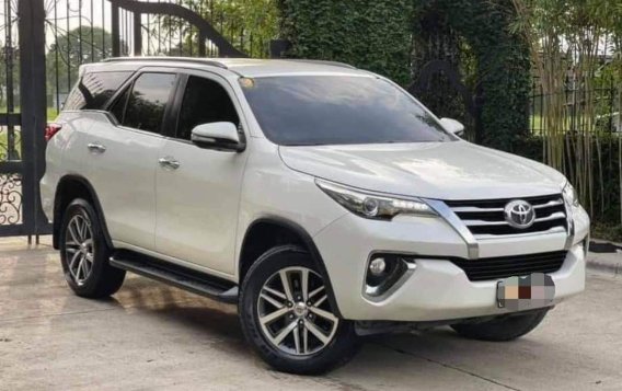 White Toyota Fortuner 2018 for sale in Cainta-2