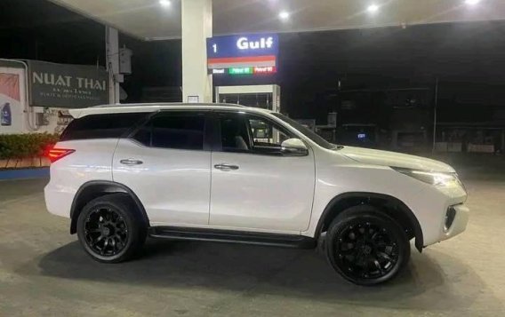 White Toyota Fortuner 2017 for sale in Automatic-3