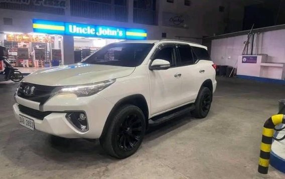 White Toyota Fortuner 2017 for sale in Automatic-1