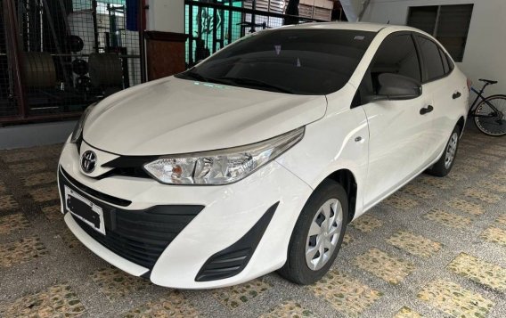 Selling White Toyota Vios 2020 in Parañaque-2