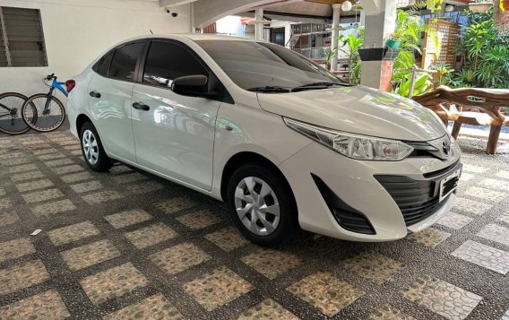 Selling White Toyota Vios 2020 in Parañaque-1