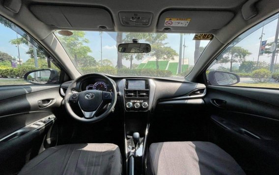 Selling White Toyota Vios 2022 in Makati-9