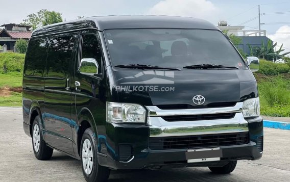 2015 Toyota Hiace  GL Grandia A/T in Manila, Metro Manila-2