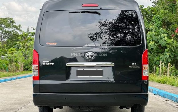 2015 Toyota Hiace  GL Grandia A/T in Manila, Metro Manila-5