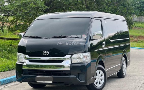 2015 Toyota Hiace  GL Grandia A/T in Manila, Metro Manila-6