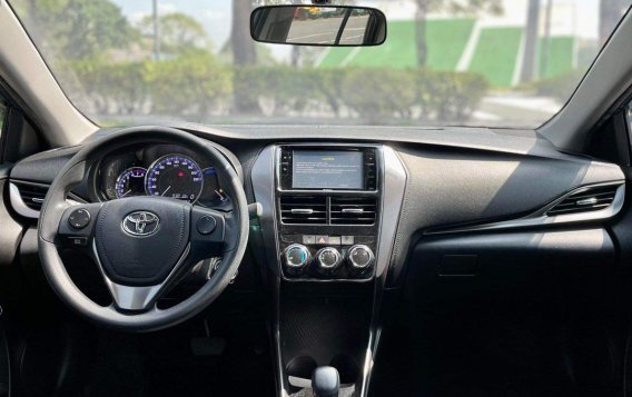 Selling White Toyota Vios 2022 in Makati-8