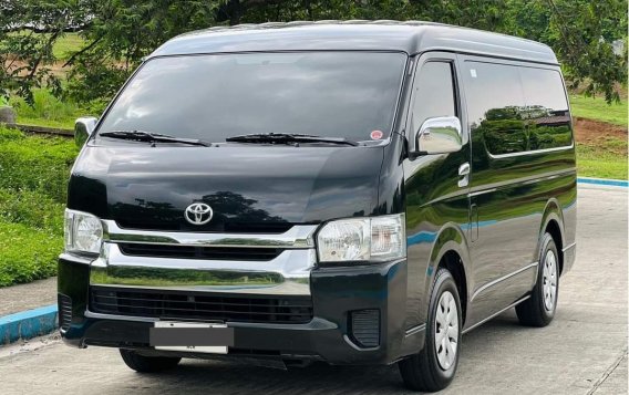 White Toyota Hiace 2015 for sale in Automatic