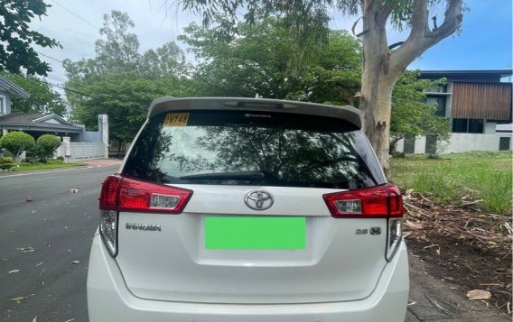 Pearl White Toyota Innova 2018 for sale in Taguig-2