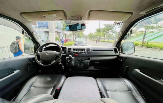 2017 Toyota Hiace in Makati, Metro Manila-2