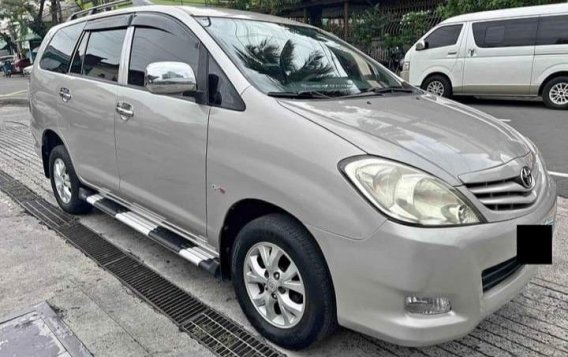 Sell White 2012 Toyota Innova in Quezon City-1