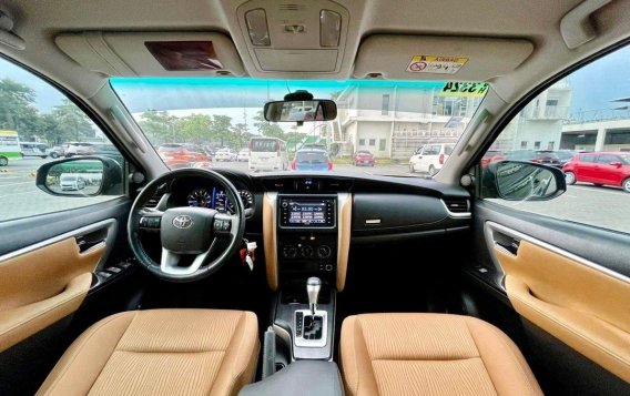 Sell White 2017 Toyota Fortuner in Makati-3