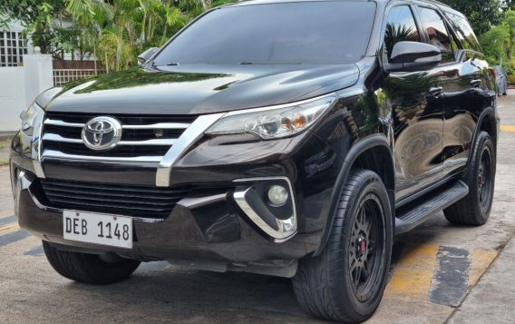 Sell White 2016 Toyota Fortuner in Manila-1