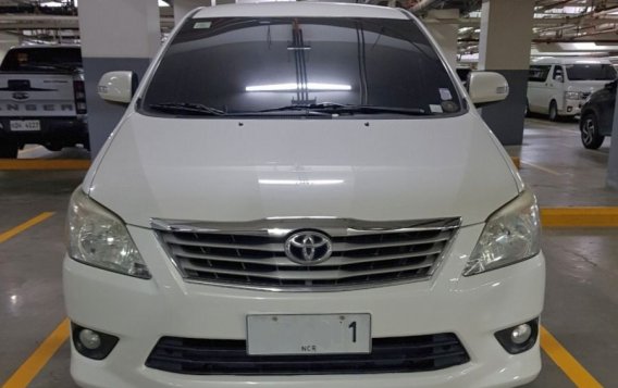 Sell White 2012 Toyota Innova in Pasay