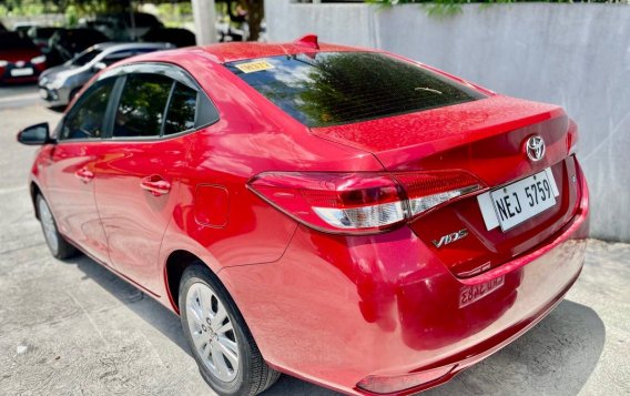 Selling White Toyota Vios 2019 in Quezon City-3