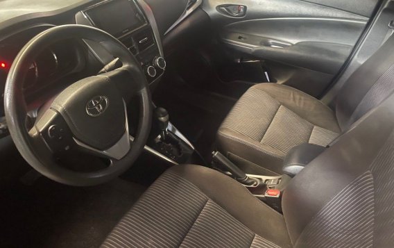 Selling White Toyota Vios 2019 in Quezon City-4