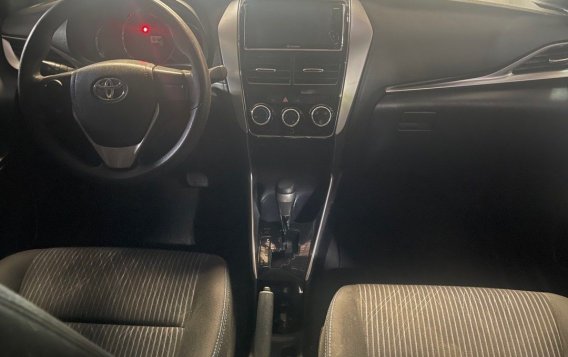Selling White Toyota Vios 2019 in Quezon City-5