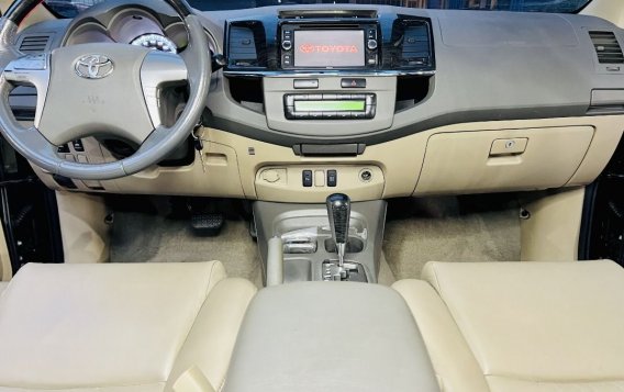 White Toyota Fortuner 2012 for sale in Automatic-5