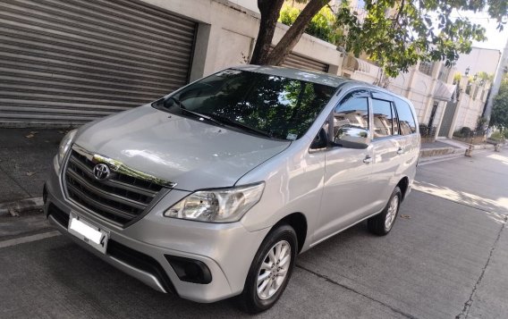 Sell White 2015 Toyota Innova in Quezon City-1