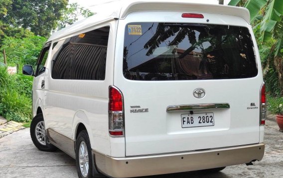 Sell White 2017 Toyota Hiace in Manila-3
