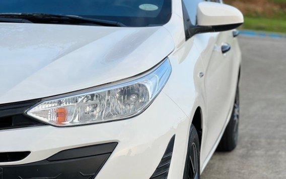 Sell White 2018 Toyota Yaris in Manila-6