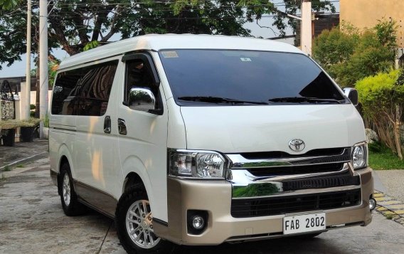 Sell White 2017 Toyota Hiace in Manila-2