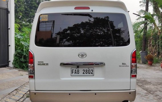 Sell White 2017 Toyota Hiace in Manila-9