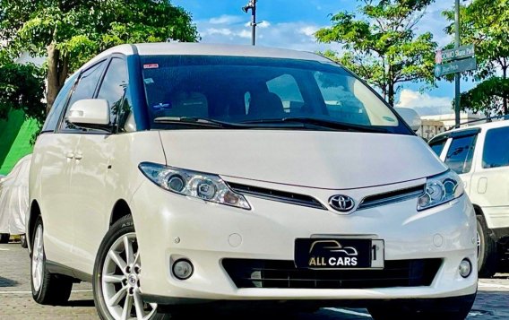 White Toyota Previa 2014 for sale in Automatic-1