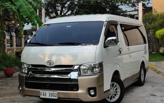 2018 Toyota Hiace in Caloocan, Metro Manila-19