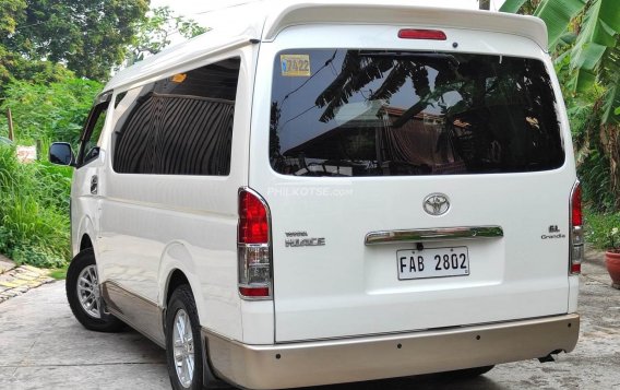 2018 Toyota Hiace in Caloocan, Metro Manila-13