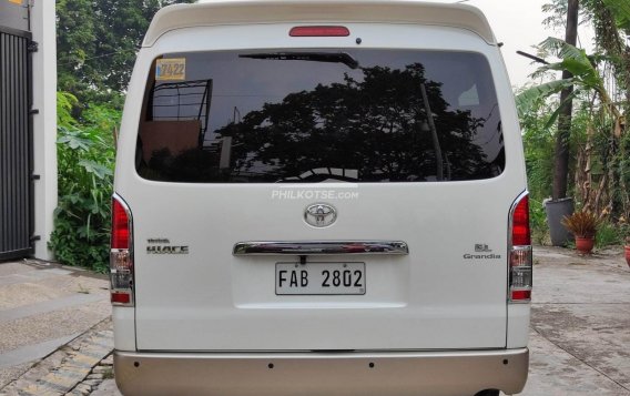 2018 Toyota Hiace in Caloocan, Metro Manila-15