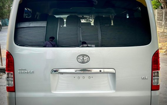 2016 Toyota Hiace  Commuter 3.0 M/T in Manila, Metro Manila-6