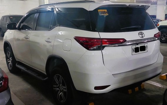 Sell Green 2023 Toyota Fortuner in Mandaluyong-4