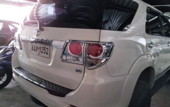 White Toyota Fortuner 2014 for sale in Marikina-5