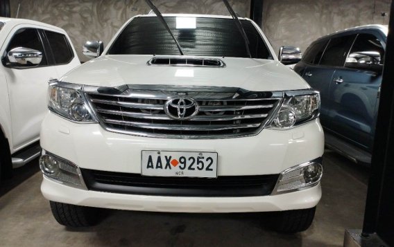 White Toyota Fortuner 2014 for sale in Marikina-8