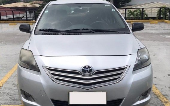 White Toyota Vios 2013 for sale in Manila